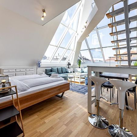 Penthouse Suites By Jr City Apartments Vienna Exterior photo
