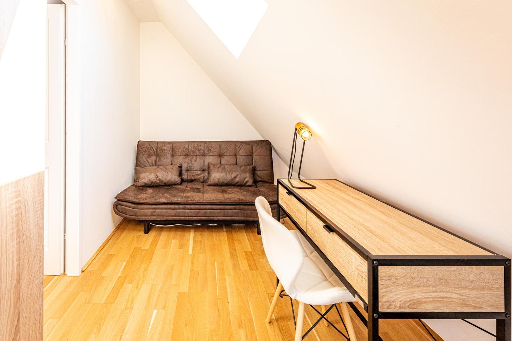 Penthouse Suites By Jr City Apartments Vienna Room photo